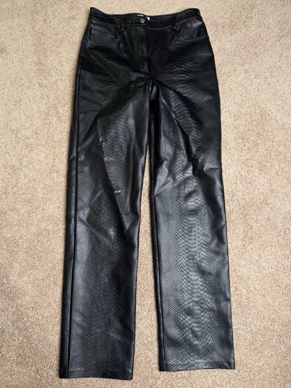 Wilfred Aritzia Black Faux Leather Croc Embossed Pants Wide Leg High Rise Size 6